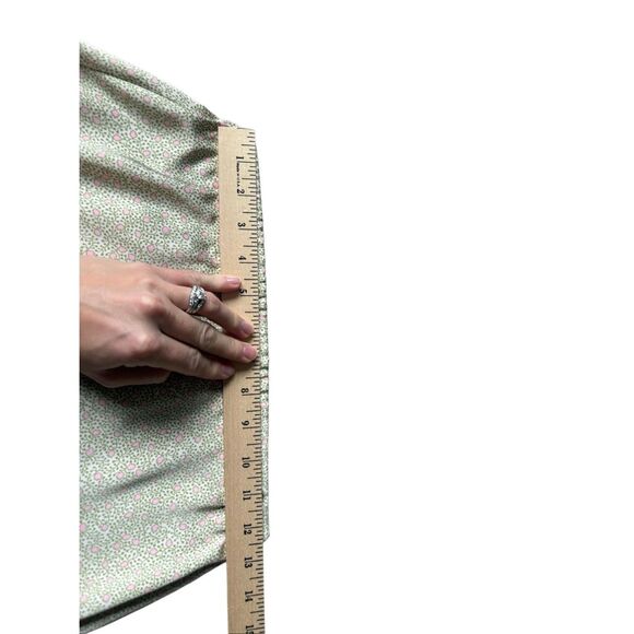 Aritzia Wilfred Sonnet ditsy Floral Lace Skirt size 2 Green - Picture 7 of 14